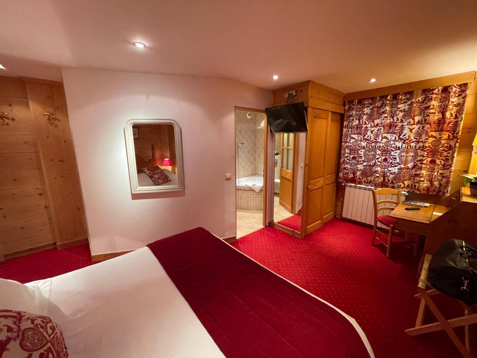 Hotel Le Chalet D'Auron Restaurant Et Spa Eksteriør bilde